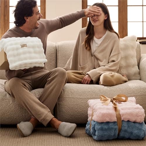 Bedsure Bubble Fleece Throw Blanket - Lightweight, Off White, 130x170cm — view 6