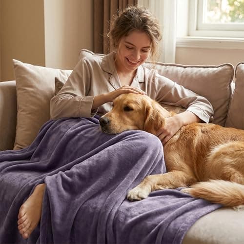 Aisbo Lavender Throws Blanket for Sofas - Bed Throw Double Size Fluffy Purple Blanket Fleece, Warm Soft Flannel Blanket for Couch, 150x200cm — view 4