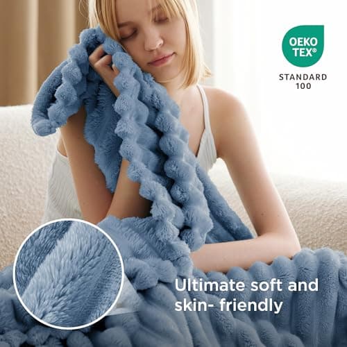 Bedsure Fleece Throw Blanket for Sofa - Fluffy, Ashley Blue, 130x170 cm — view 4