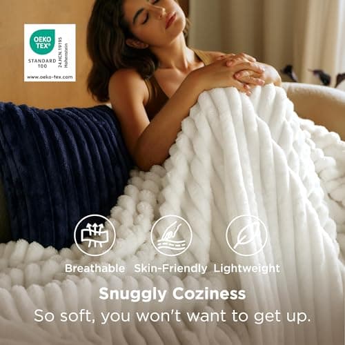 Bedsure Fleece Throw Blanket for Sofa - Fluffy Throw, Off White, 130x170 cm — view 5