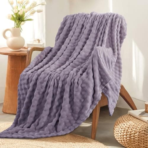 RUIKASI Fleece Throw Blanket for Sofa - Lavender Purple Single Fluffy Bubble Throws Cozy Blanket with Reversible Design, Throw 130x150 cm — view 2
