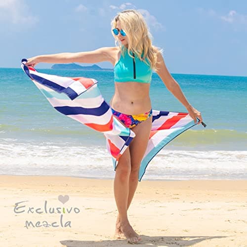 Exclusivo Mezcla Large Microfiber Quick Dry Beach Pool Towel, 152x76 cm — view 3
