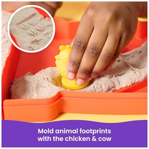 Kinetic Sand, Sandy Farm Set with 340g Play Sand, 6 Tools and Moulds, Reusable Barn Storage Case, Toddler Toys, Kids’ Toys for Girls and Boys Aged 3 and up — view 6