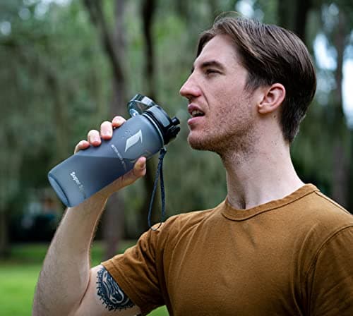 Super Sparrow Sports Water Bottle - 750ml - Non-Toxic BPA Free & Eco-Friendly Tritan Co-Polyester Plastic - For Running, Gym, Yoga, Outdoors and Camping — view 6