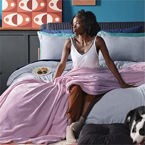 Bedsure Fleece Throw Blanket for Sofa - Flannel, Light Purple, 130x150 cm — view 6