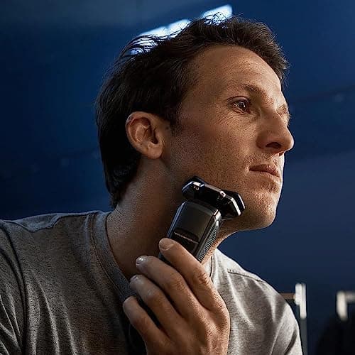Philips Shaver Series 7000 - Wet & Dry Mens Electric Shaver with SkinIQ Technology, Pop-up Trimmer, Charging Stand, Travel Case and Cleaning Brush (Model S7887/35) — view 3