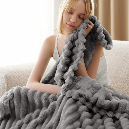 Bedsure Fleece Throw Blanket for Sofa - Fluffy, Light Grey, 130x170 cm — view 3