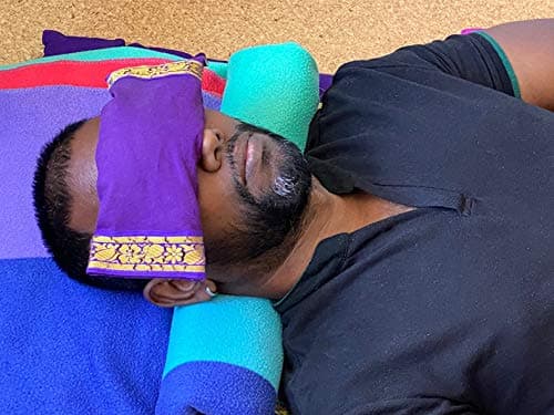 Yoga United 100% Cotton. Lavender and Linseed Eye Pillow for Yoga, Relaxation, Meditation, Travel and Gift or Tired Eyes, and Headaches - purple — view 4