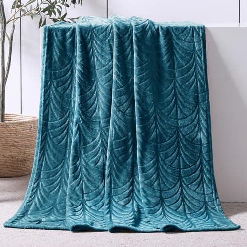 Whale Flotilla Flannel Fleece Throw Blanket for Sofa, 130x150 CM — view 2