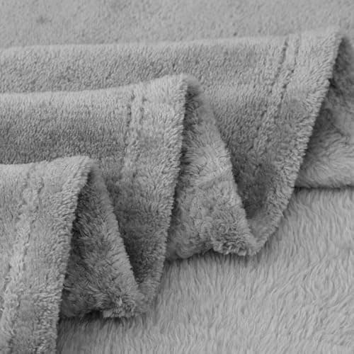Aisbo Grey Throws Blanket for Sofas - Single Fluffy Blanket Bed Throw Fleece, Warm Soft Flannel Blanket for Couch, 130x150cm Gray — view 4
