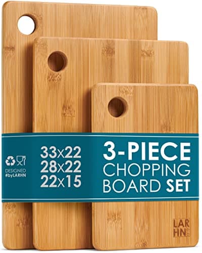 Premium Extra-Thick Wooden Chopping Boards - 3 Piece Bamboo Chopping Board Set - 33x22cm / 28x22cm & Duracell Rechargeable AA Batteries (Pack of 4), 2500 mAh NiMH, pre-Charged, Our No. 1 — view 2