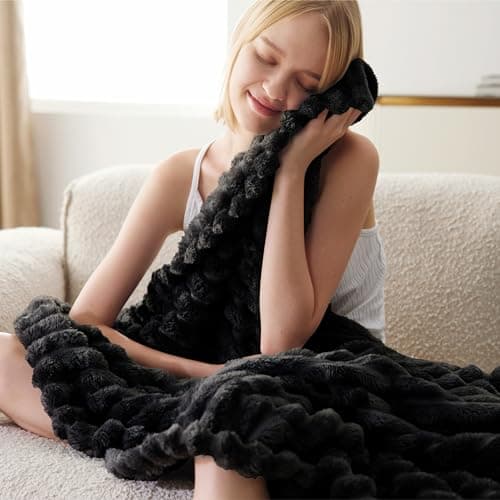 Bedsure Fleece Throw Blanket for Bed - Fluffy Throw, Black, 150x200 cm — view 3