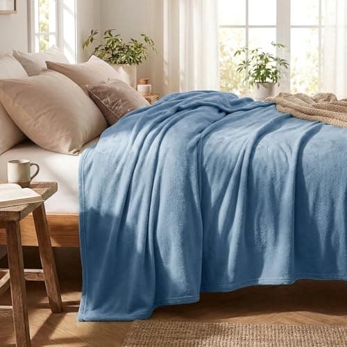Aisbo Blue Throws Blanket for Sofas - Bed Throw King Size Fluffy Sky Blue Blanket Fleece, Warm Soft Flannel Blanket for Couch, 200x240cm — view 6