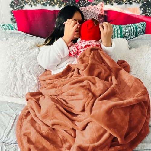 Bedsure Fleece Throw Blanket for Bed - Flannel Fleece, Orange, 150x200 cm — view 5