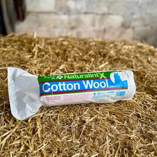NAF NaturalintX Cotton Wool – Veterinary-Grade Absorbent Roll for Horses – Multi-Purpose First Aid Support – Ideal for Poulticing, Padding & Wound Care — view 2