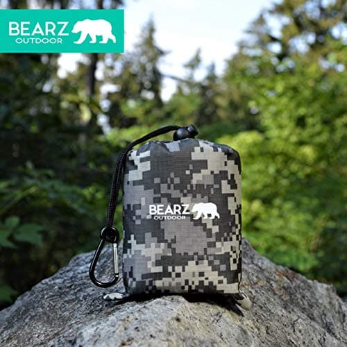 BEARZ Outdoor Pocket Blanket - Beach Blanket Waterproof Sandproof, Picnic Blankets Waterproof Foldable, Lightweight & Compact for Hiking, Camping, Travel, Festival Accessories (Camo) — view 4