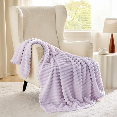 Bedsure Fleece Throw Blanket for Sofa - Fluffy, Lavender Fog, 130x170 cm — view 2