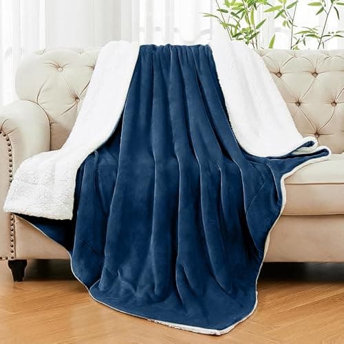 Casabella Sherpa Fleece Blanket - Blankets and Throws for Sofa Bed - Thick Warm Throw Blanket for Double Bed - Soft Fluffy Bedding, Travel Accessories - Double, Navy, 150x200cm — view 2