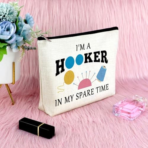 Crochet Lovers Gifts for Women Makeup Bag Crocheting Gift for Crochet Lovers Knitting Gifts for Knitting Lover Beginners Christmas Birthday Gift for Crocheters Knitters Friends Travel Zipper Pouch — view 6