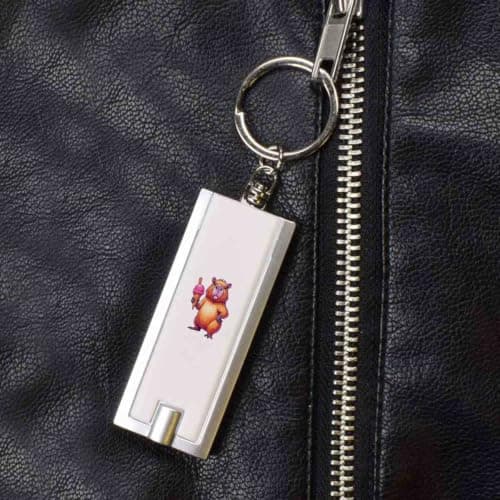 Azeeda 'Capybara With Ice Cream' LED Keyring Torch (KT00054233) — view 4