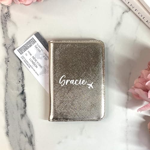 eBuyGB Personalised Passport Holder, Custom Name Passport Cover Travel Wallet, Faux Leather Travel Document Holder, Holiday, Honeymoon & Destination Wedding Gift for Her (Rose Gold) — view 2