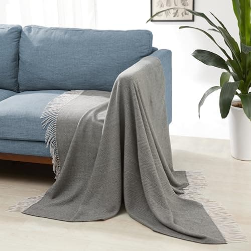 Amazon Basics Lightweight Recycled Polyester Sofa Throw Blanket, Bed Throw for Room Décor, 127 x 152 cm, Dark Grey and Light Grey Herringbone