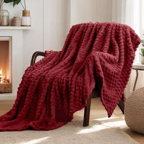 Aisbo Red Throws Blankets for Sofa - Single Fleece Fluffy Bed Throws for Sofas, Soft Warm Fuzzy Blanket for Couch, 130x150 cm — view 3