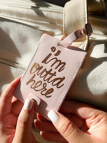 Ban.do Getaway Suitcase Tag for Travel, Durable Vegan Leather Luggage Identifier (I'm Outta Here) — view 6