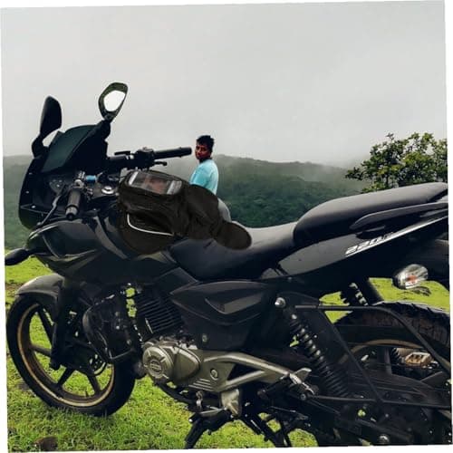 GANAZONO Large Capacity Magnetic Motorbike Tank Bag Made of Sturdy Oxford Cloth with Sun Protection and Device Damage Prevention, Waterproof Motorcycle Pannier Bag Suitable for Outdoor — view 5