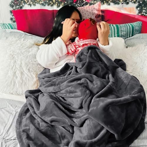 Bedsure Fleece Throw Blanket for Sofa - Flannel, Dark Grey, 130x150 cm (Pack of 3) — view 5