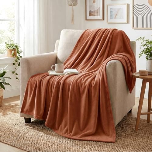 Aisbo Burnt Orange Throws Blanket for Sofas - Single Fluffy Terracotta Blanket Bed Throw Fleece, Warm Soft Rust Flannel Blanket for Couch, 130x150cm — view 2