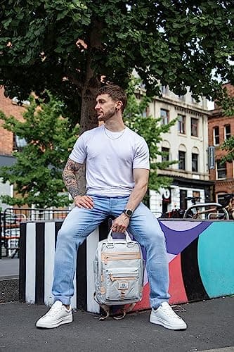 SEVENTEEN LONDON – Modern Urban Unisex Cream 'Wimbledon' Backpack in a Classic Slim Simple Design – Fits Laptop up to 13” — view 2