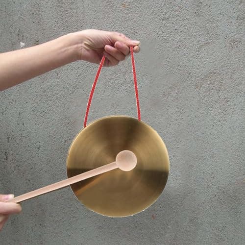 Traditional Chinese Small Gong Musical Instrument – Metal Gong with Wooden Hammer for Kids, Parades, Festivals, and Entertainment, Improves Rhythm, Hand-Eye Coordination, and Percussion Skills — view 6