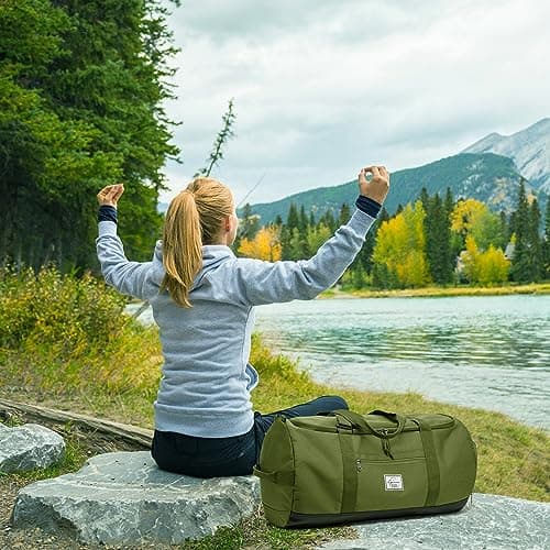 Lyweem Sports Gym Bag Men - 60L Large Travel Duffle Bag with Shoe Compartment, Weekend Holdall Bags, Overnight Duffel Bag Backpack, Green — view 6