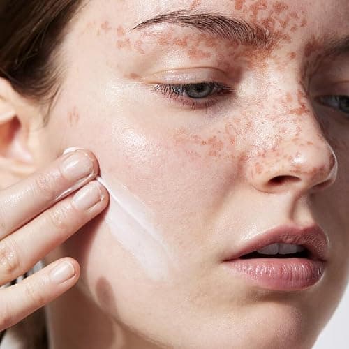 e.l.f. SKIN Mini Holy Hydration! Face Cream, Moisturiser For Nourishing & Plumping Skin, Infused With Hyaluronic Acid, Vegan & Cruelty-Free — view 5