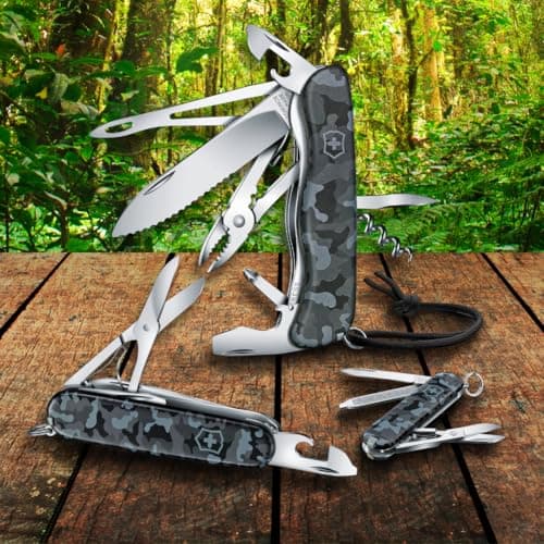 Victorinox Huntsman Swiss Army Knife - 15 Function Multitool, Navy Camo — view 2