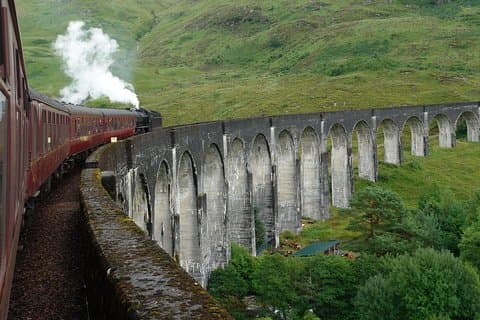 From Edinburgh: 2-Day Highlands tour with Jacobite Steam Train