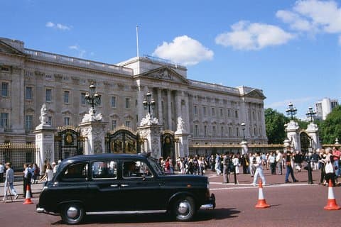 London Private Black Cab Tour: 2 hour highlights/hotel pick-up