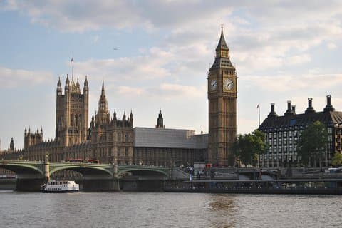 Private Port Transfer from Southampton or Dover to Central London