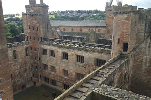 Outlander Season 2 Day Tour from Glasgow and Edinburgh