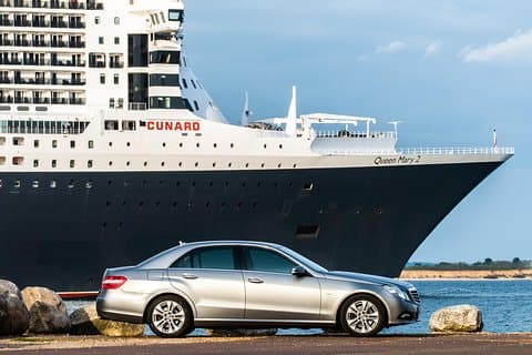 Southampton to Gatwick via Attraction of your choice (Stonehenge, Windsor etc)