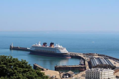 Dover Cruise Terminals to Heathrow Airport