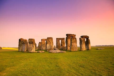 Stonehenge Tour via Winchester LDN or Southampton