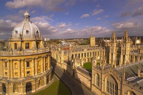 Oxford - The City of Dreaming Spires - Private Walking Tour
