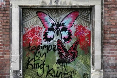 Bristol Street Art: Banksy & Graffiti Puzzle Adventure