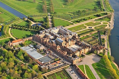 Hampton Court Palace Guided Tour. Full day Entry & Afternoon Tea