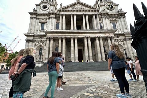 St. Paul Cathedral City of London & Millenium Bridge Private Tour