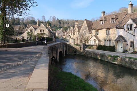 Private Day Tour from London - Stonehenge, Bath & Cotswolds