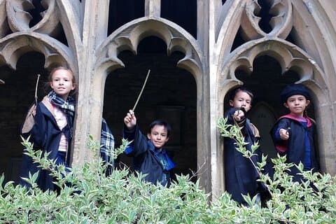 Harry Potter PUBLIC tour with entry inside New College included