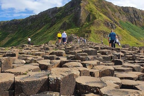 Private Luxury Giant’s Causeway Tour from Belfast by Mercedes